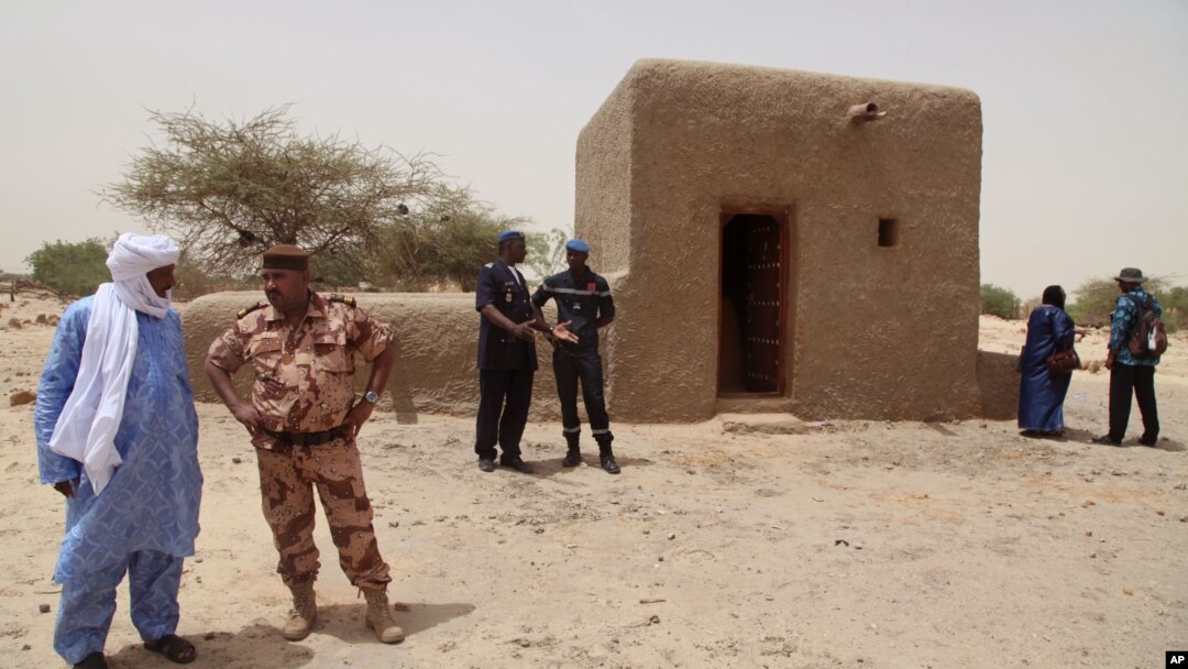 Một lăng mộ đã được phục hồi ở Timbuktu, Mali, 18/7/2015.