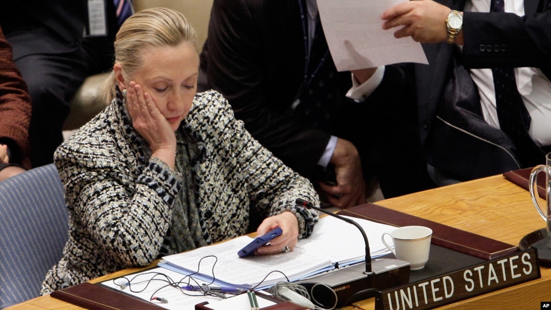Bà Clinton không phải là ngoại trưởng Mỹ duy nhất từng sử dụng email cá nhân cho công việc.
