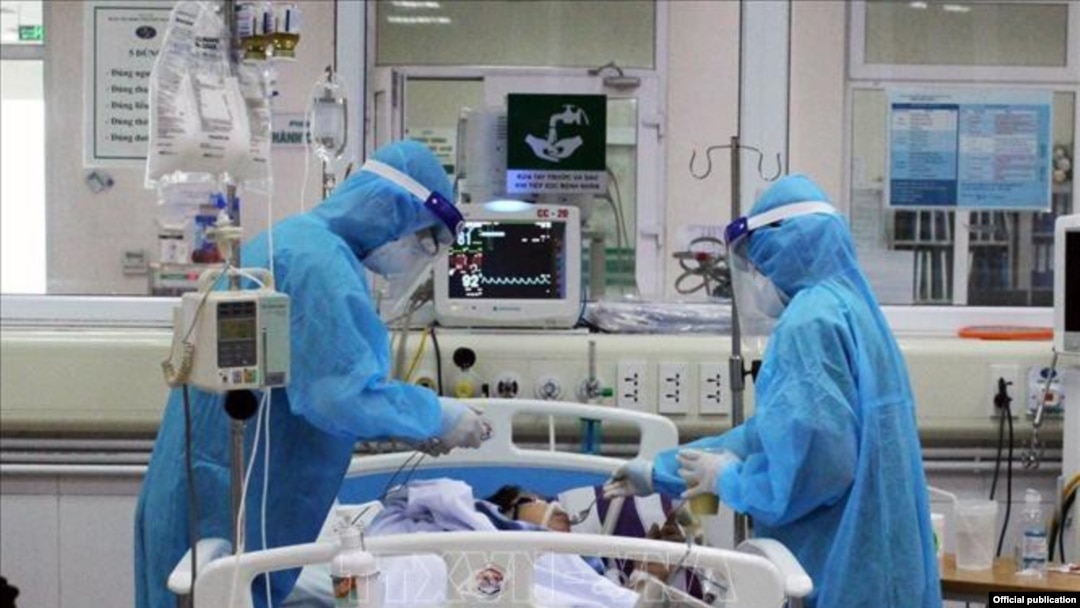 Phi công người Anh nhiễm Covid-19 được chữa trị tại Việt Nam (Bộ Y Tếi)